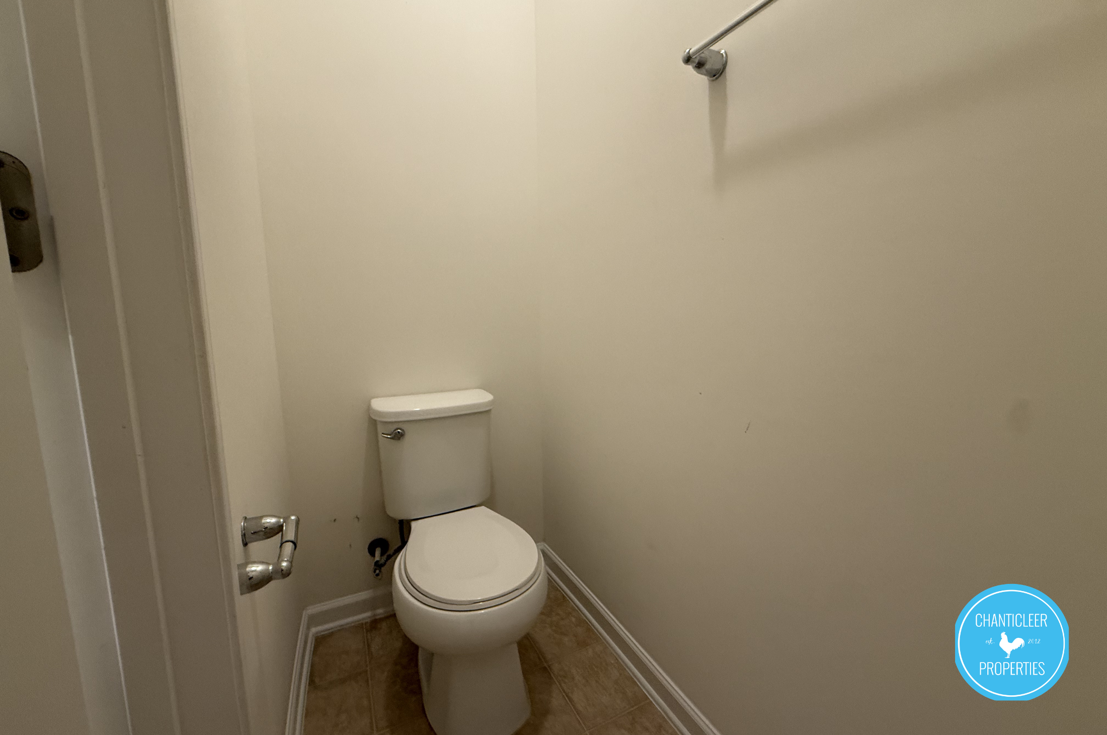 49 E Grove Point Dr photo 22