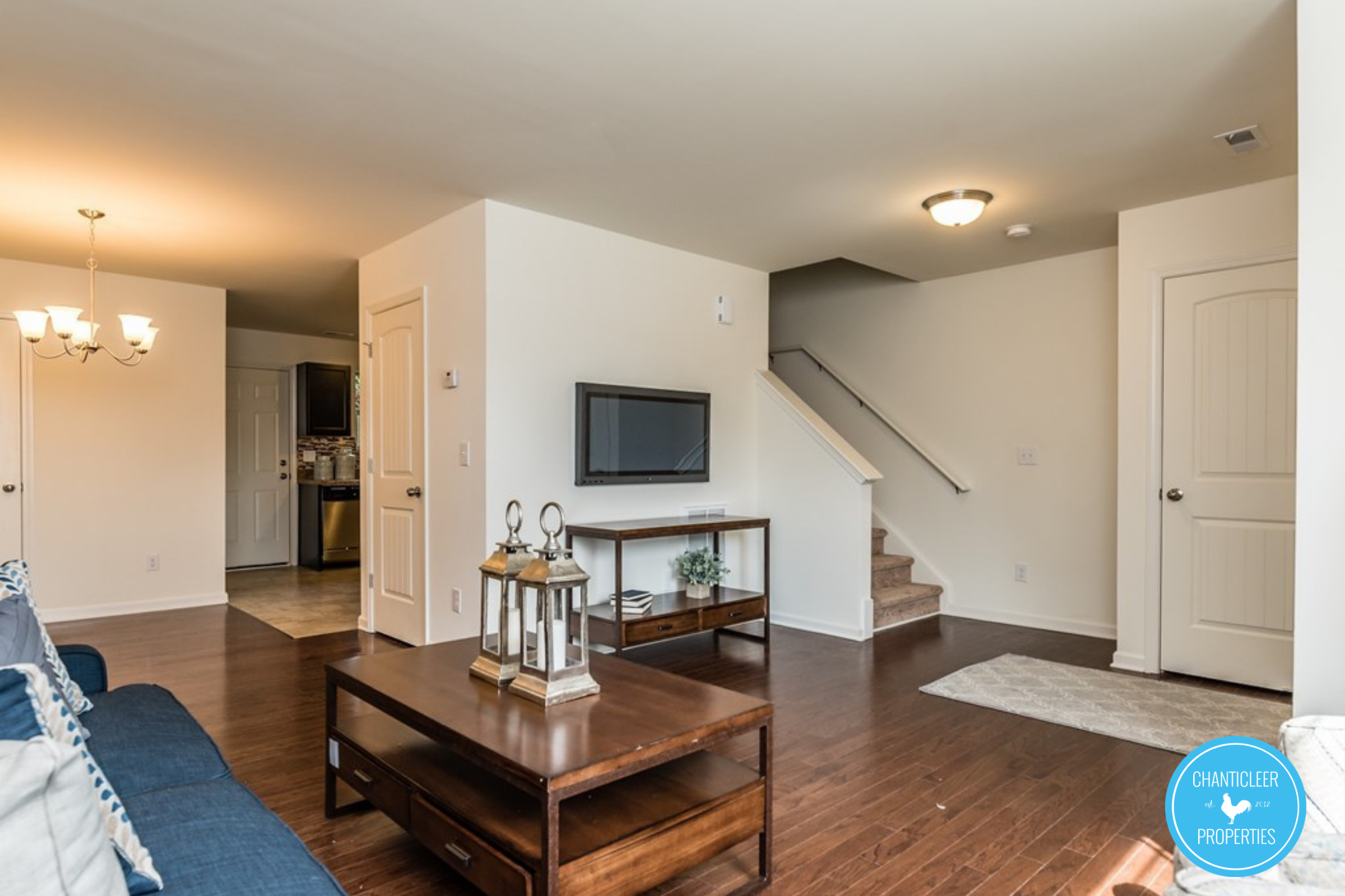 515 Hobkirks Place photo 2
