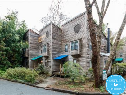 130 East Longview Street