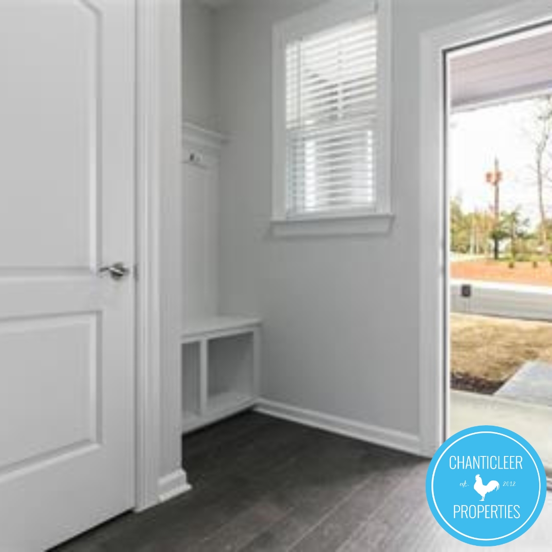 2022 Chipley Drive photo 4