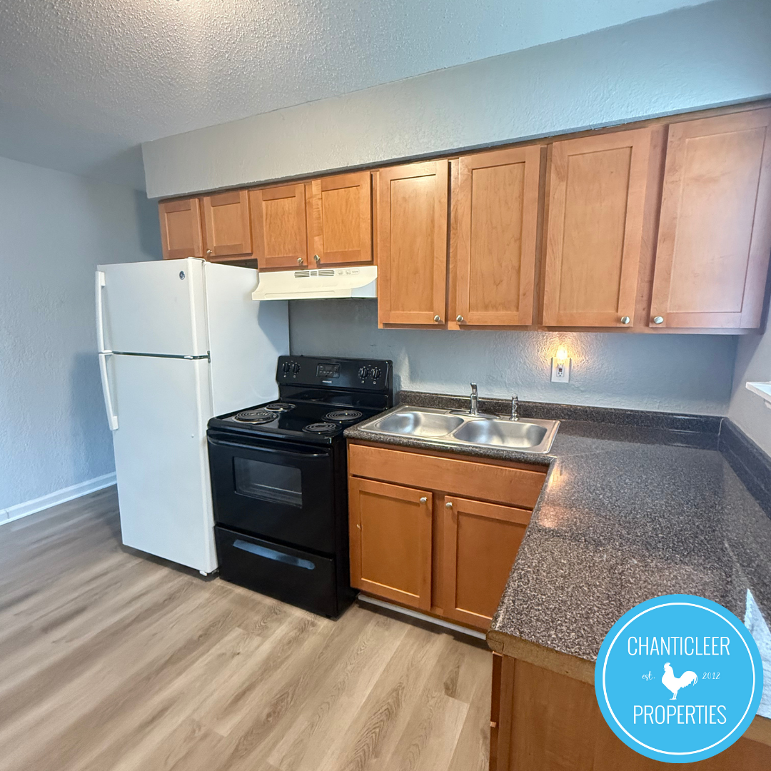 1502 Chapel Hill Road — Unit B photo 5