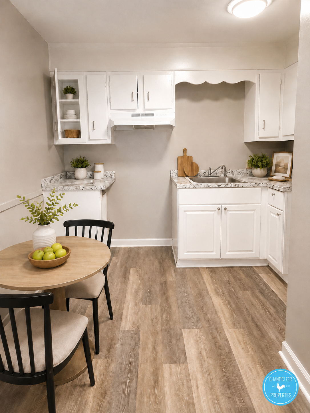 1111 West Academy Street — Unit 1 photo 2