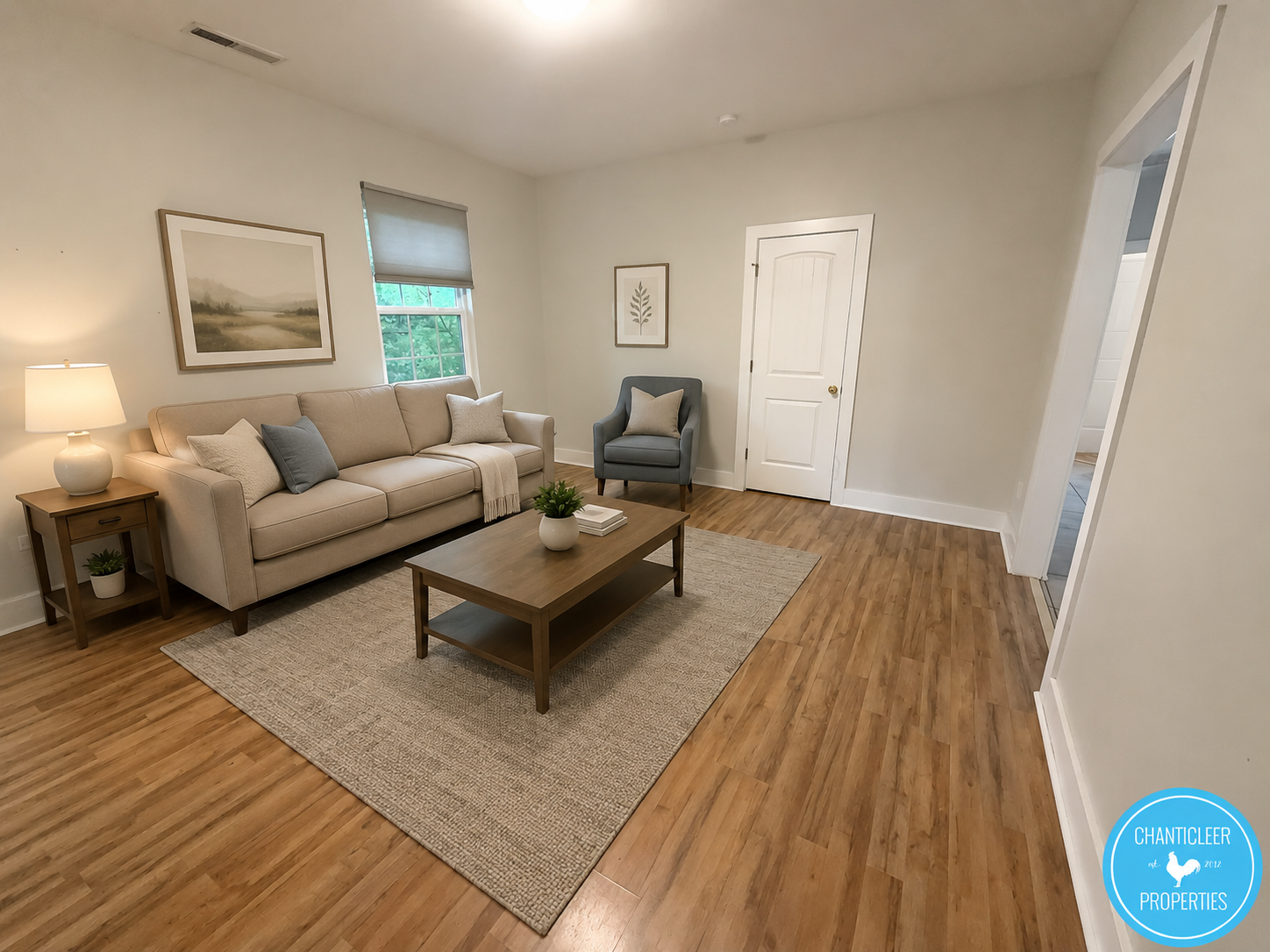 210 Bond Street photo 5